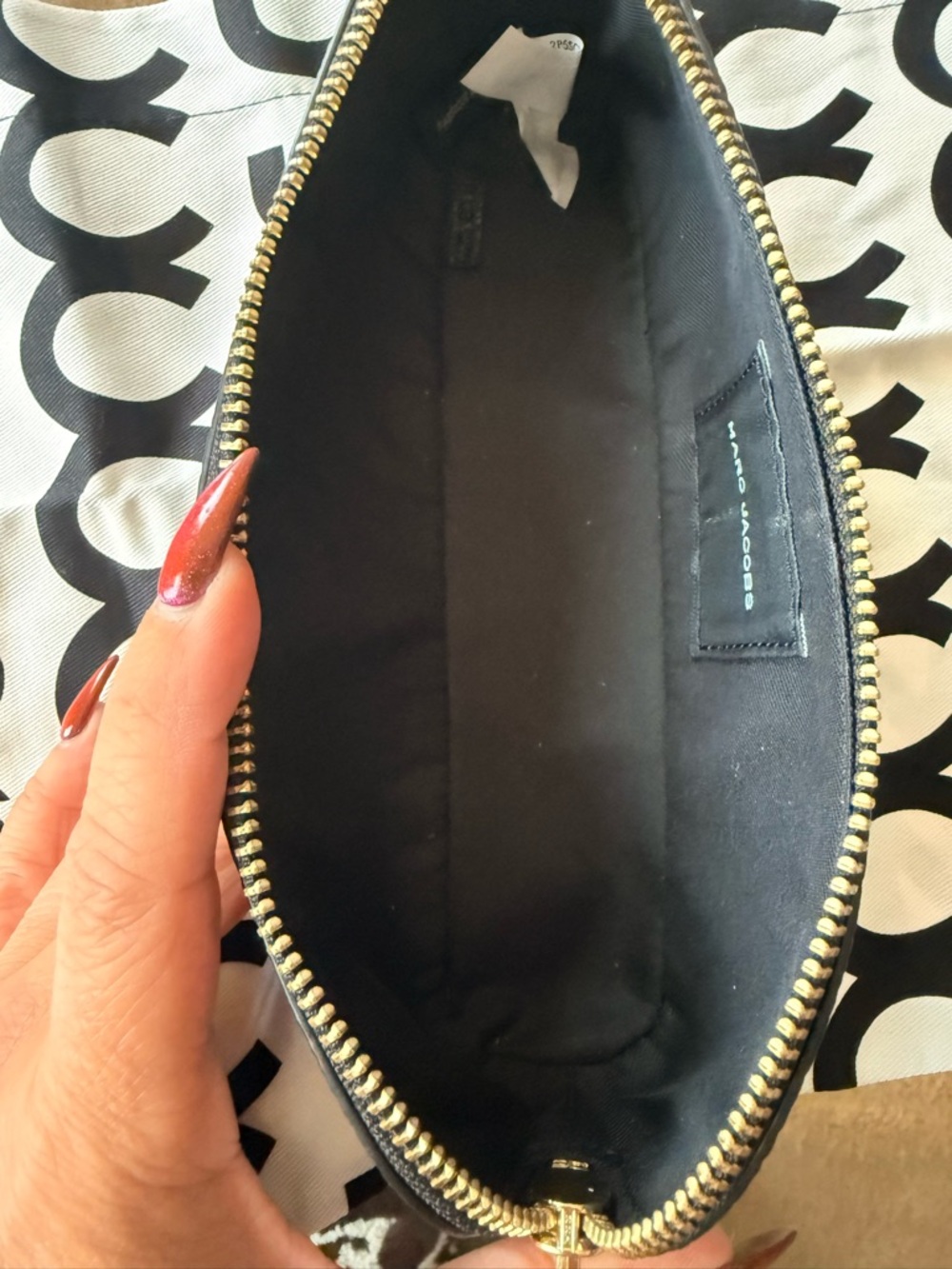 MARC JACOBS THE PENCIL CASE black leather with dust bag *discontinued! - Picture 3 of 3